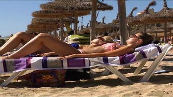 In den Herbstferien mal eben in die Sonne fliegen? Terrorgefahr in beliebten Urlaubsländern wie Ägypten, Tunesien und Marokko trüben die Urlaubslaune