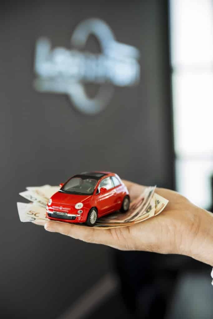 So geht Carsharing auch: Autos Ihrer Mitarbeiter sind tagsüber Dienstwagen – Wäre das etwas für Ihr Hotel?