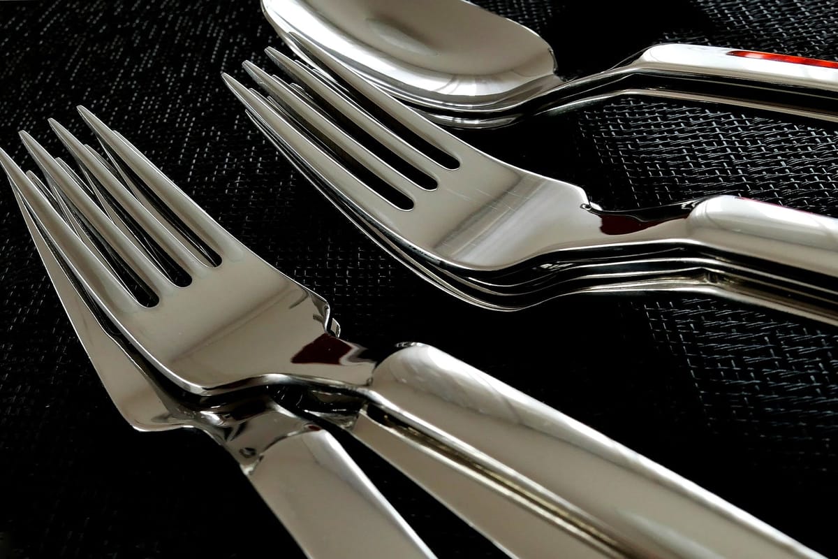 Coronakrise in Hotellerie und Gastronomie: Dehoga rät Kurzarbeit statt Entlassungen – Gut ausgebildete Mitarbeiter sind nach der Krise wieder gefragt – Forderung nach kurzfristiger Hilfe für Hotels und Gaststätten