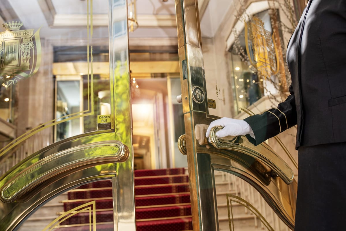 Endlich wieder Gäste empfangen: #NewNormal in Hotellerie und Gastronomie mit Schnelltests von Gästen und Mitarbeiter sowie Check-in per Luca-App